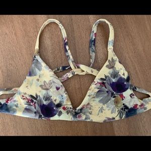 Boys + Arrows ➕ Dylan Top in Pretty Little Thang